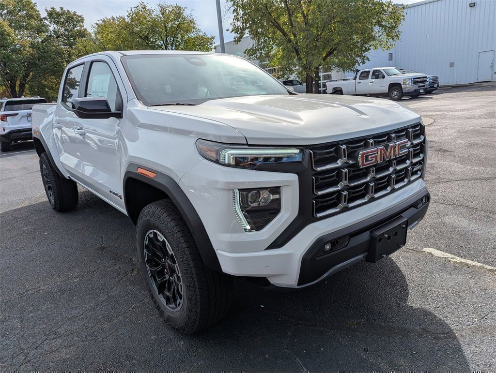 New 2026 GMC Canyon AT4 image 2