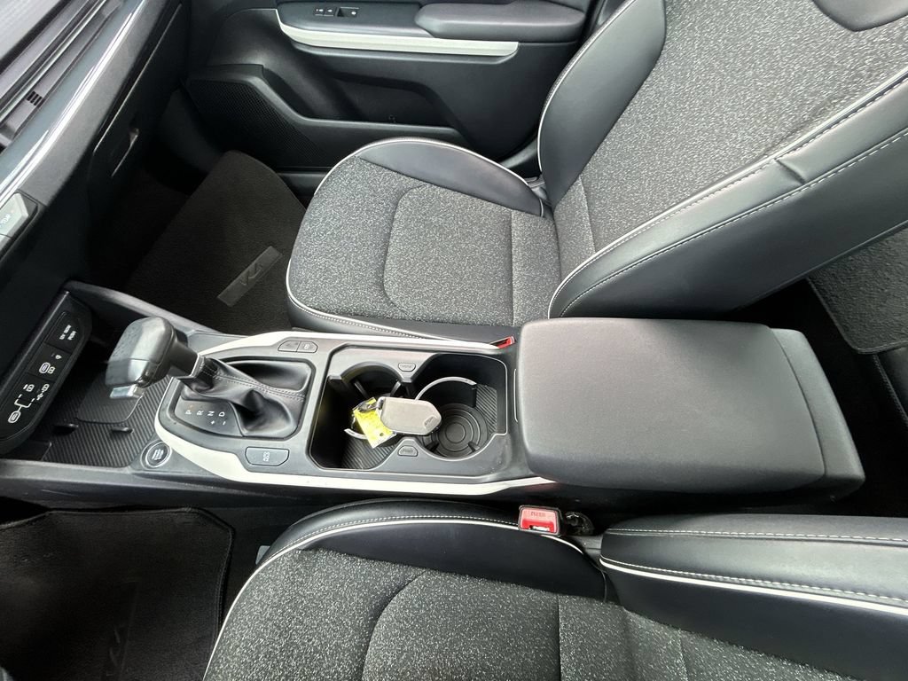 Used 2025 Kia K4 GT-Line w/ GT-Line Sunroof Package FWD image 27