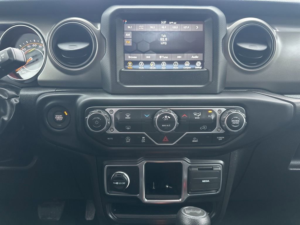 Used 2023 Jeep Wrangler Sport image 19