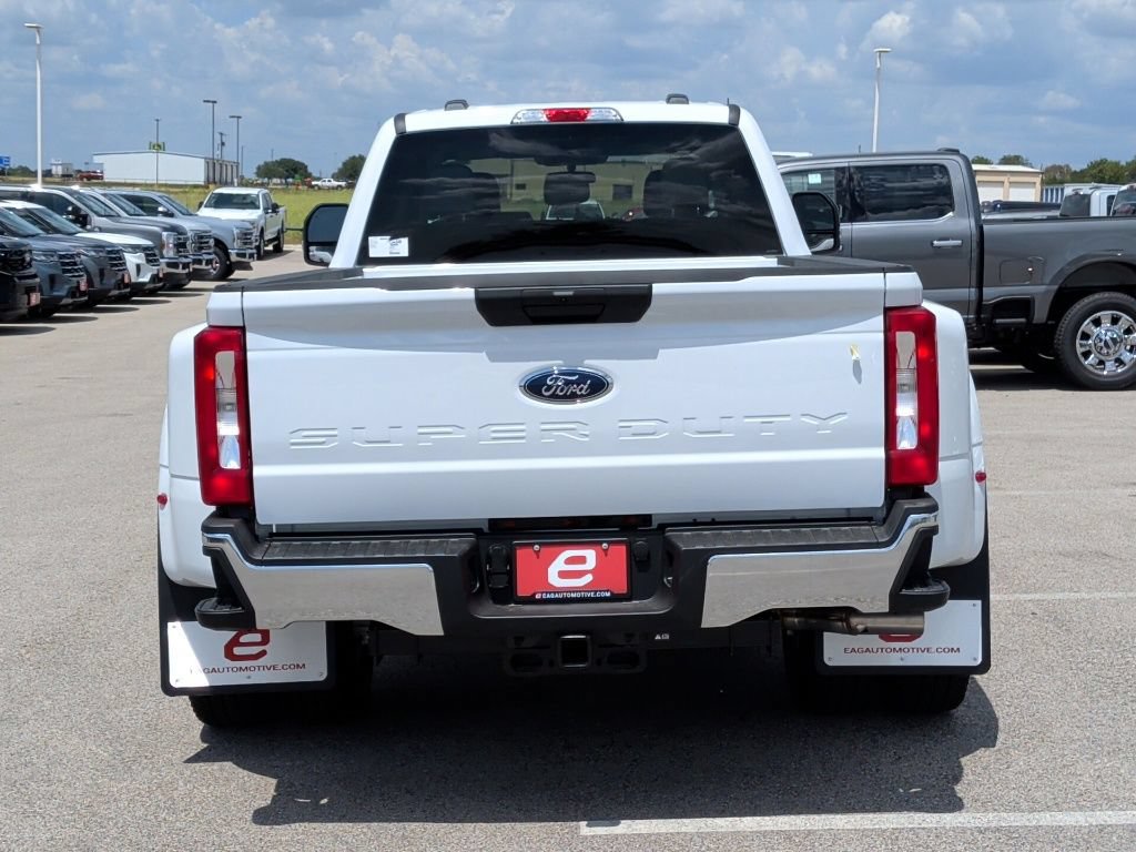 New 2026 Ford F350 XLT AWD/4WD image 7