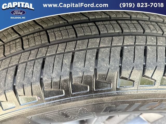 Used 2025 Nissan Frontier SV RWD image 14