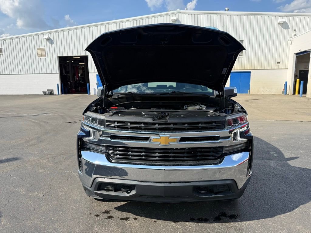 Used 2022 Chevrolet Silverado 1500 LT AWD/4WD image 57