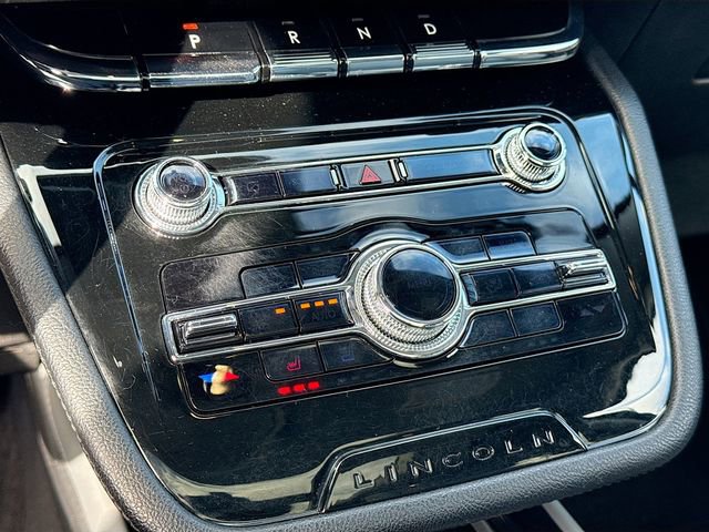 Used 2022 Lincoln Corsair AWD w/ Premium Package image 17