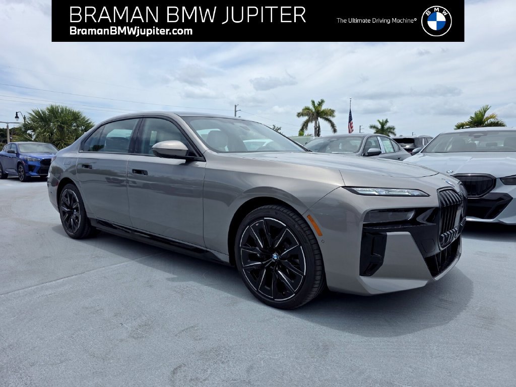 New 2026 BMW 750e xDrive w/ Executive Package