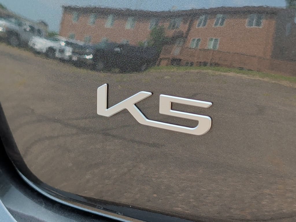 Used 2025 Kia K5 LXS FWD image 41