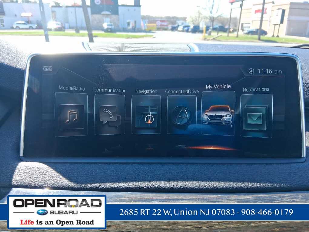 Used 2017 BMW X5 xDrive40e image 23