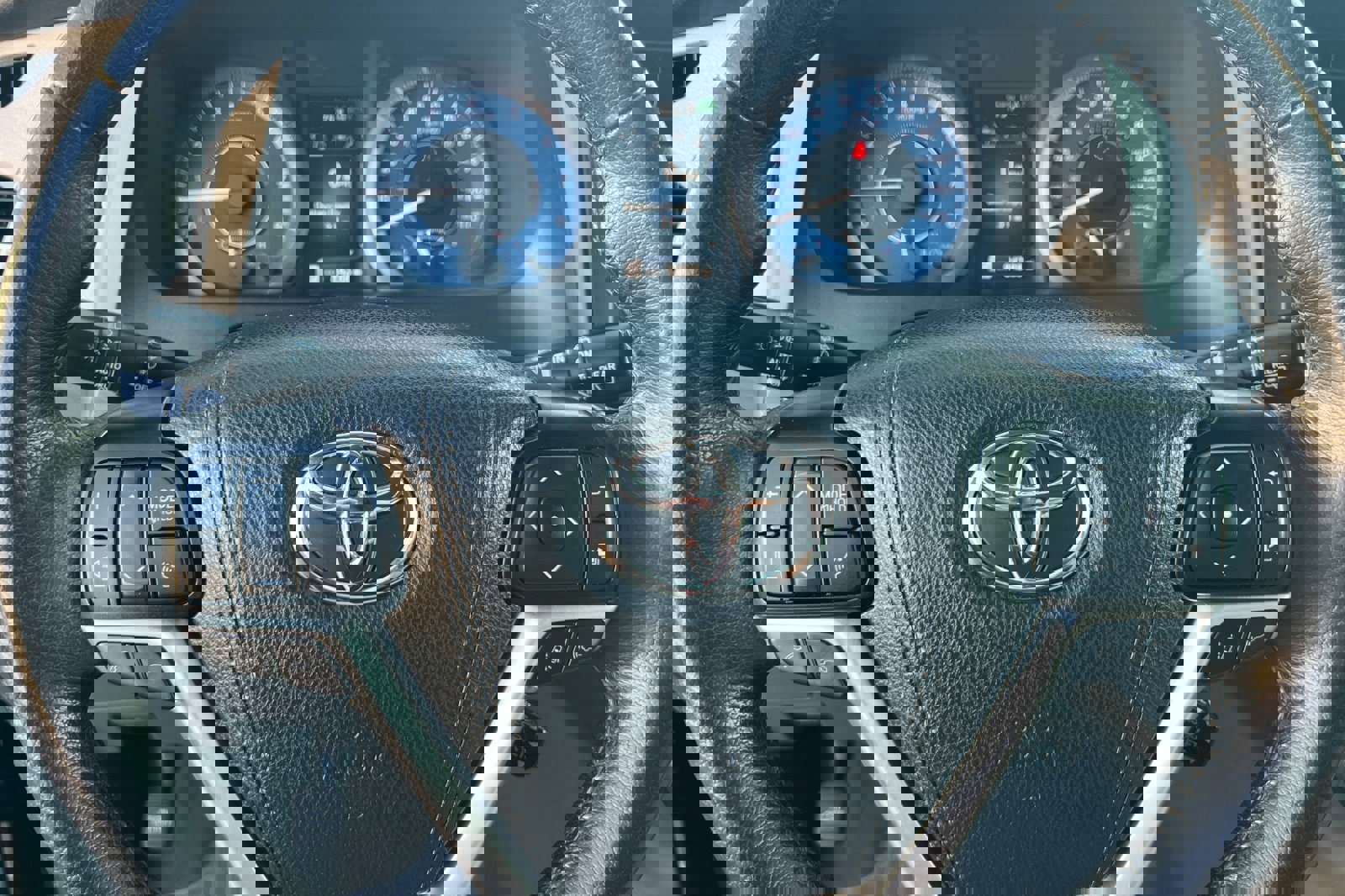 Used 2020 Toyota Sienna XLE image 24