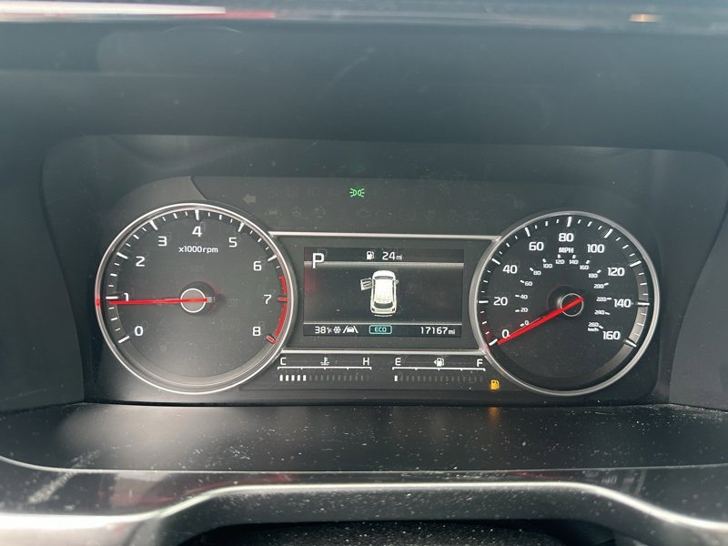 Used 2023 Kia Sorento LX image 13