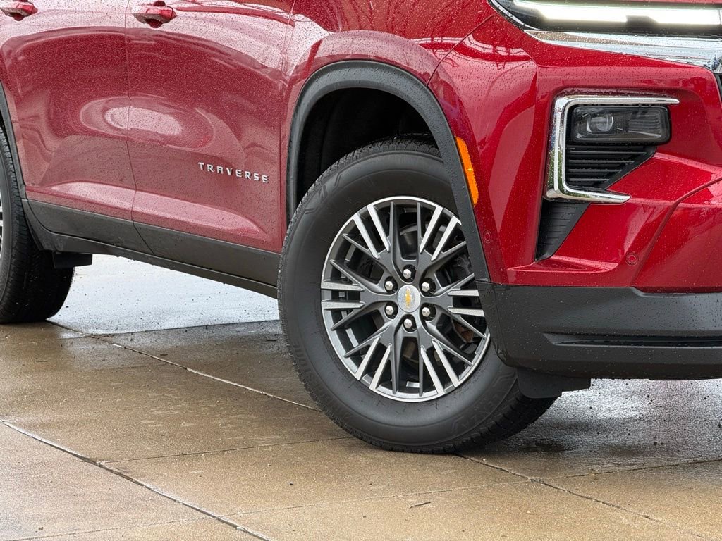 Used 2024 Chevrolet Traverse LT w/ Enhanced Driving Package image 10