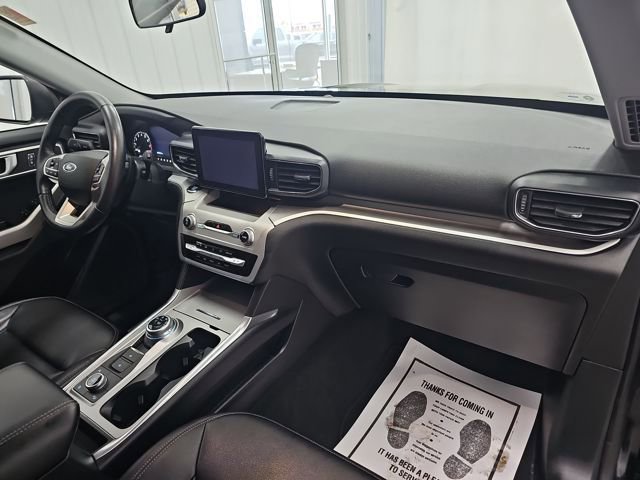 Used 2020 Ford Explorer XLT w/ Equipment Group 202A image 26