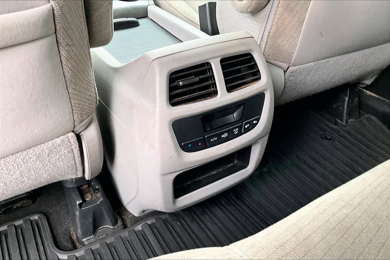 Used 2018 Honda Pilot EX image 32