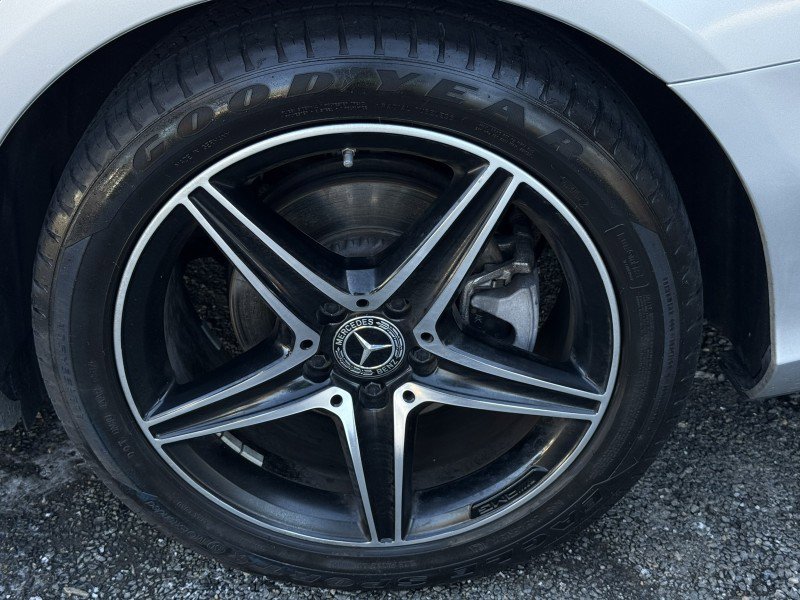 Used 2018 Mercedes-Benz E 300 4MATIC image 39