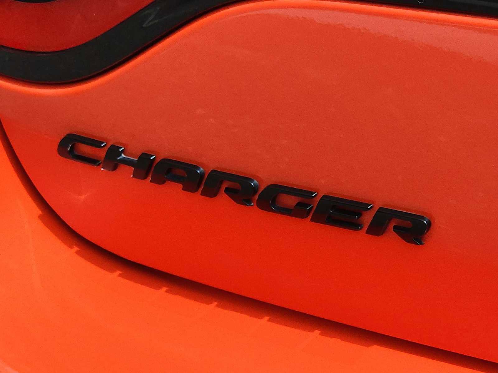 Used 2022 Dodge Charger R/T w/ Blacktop Package image 11