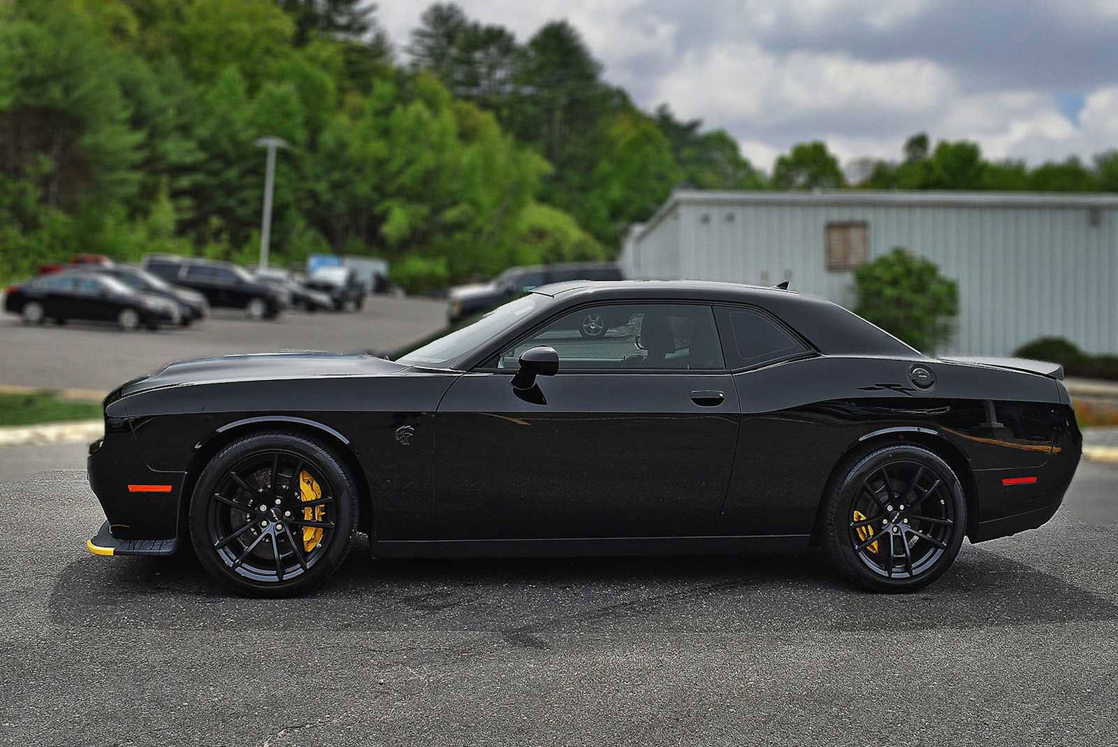 Used 2023 Dodge Challenger SRT Hellcat RWD image 4