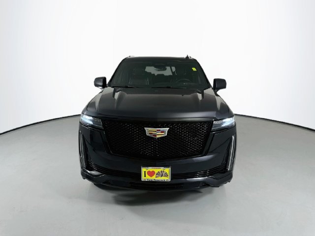 Used 2022 Cadillac Escalade Sport w/ Touring Package RWD image 4