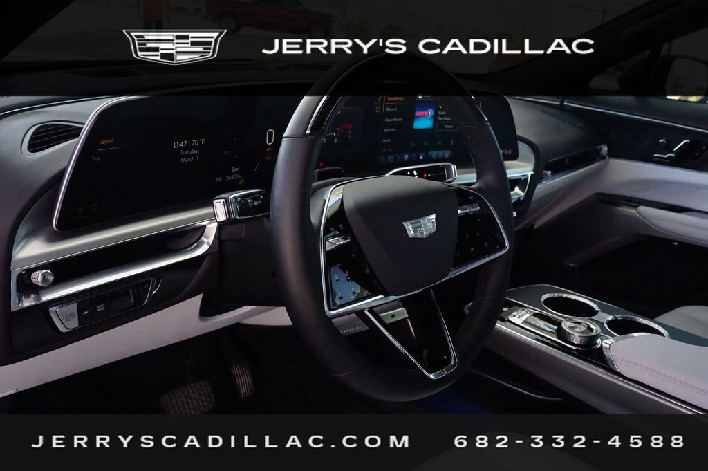 Used 2024 Cadillac Lyriq Sport image 21