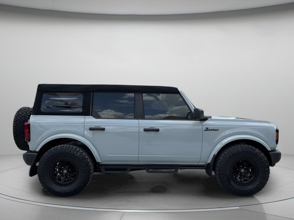 Used 2024 Ford Bronco Big Bend AWD/4WD image 2