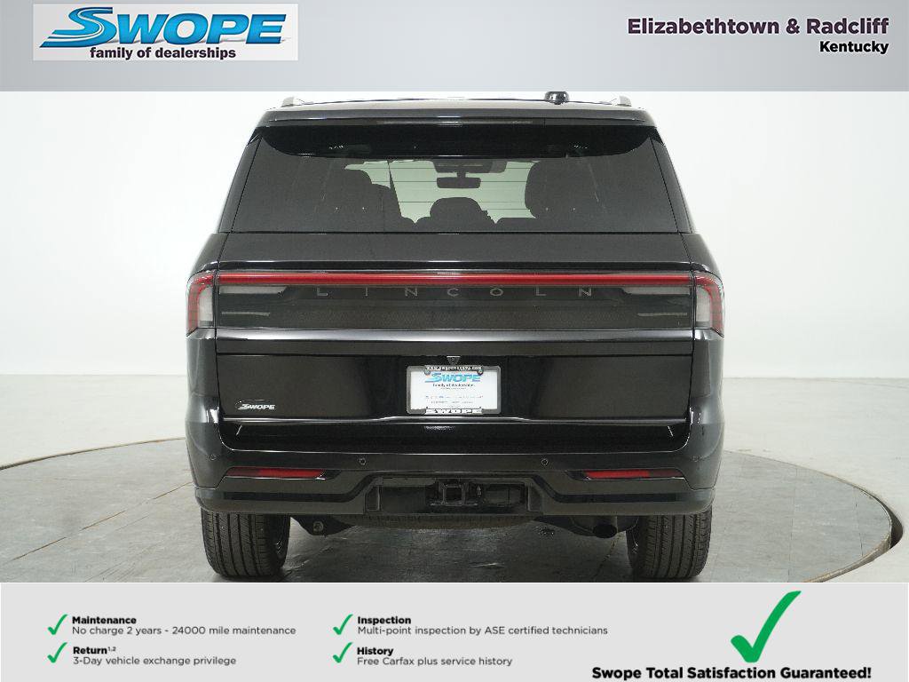 Used 2025 Lincoln Navigator Reserve image 4