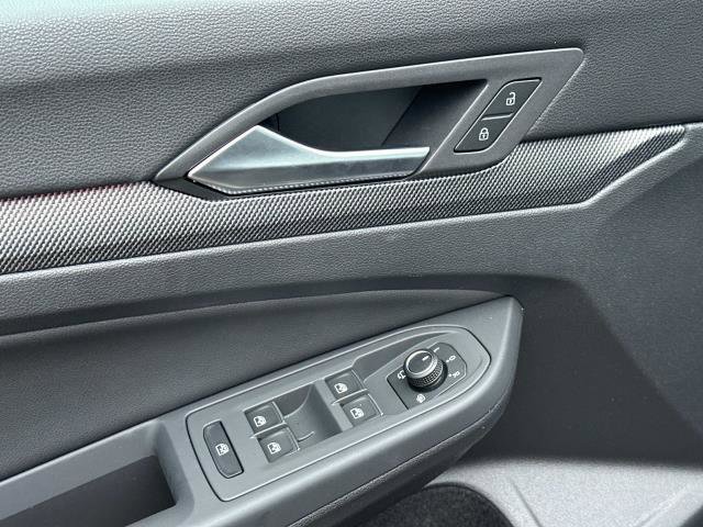 New 2025 Volkswagen GTI SE image 17