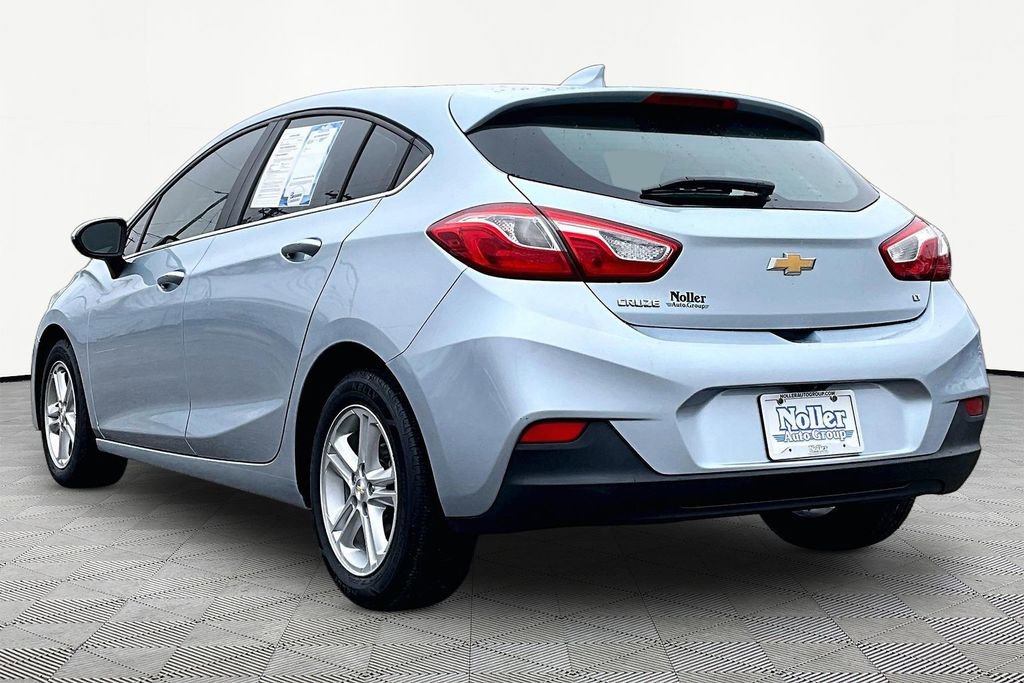 Used 2017 Chevrolet Cruze LT w/ Convenience Package image 13