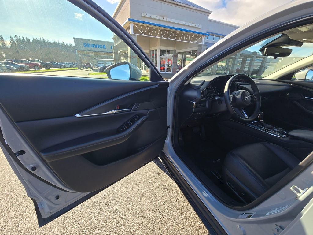 Used 2025 MAZDA CX-30 AWD 2.5 S w/ Preferred Package image 14