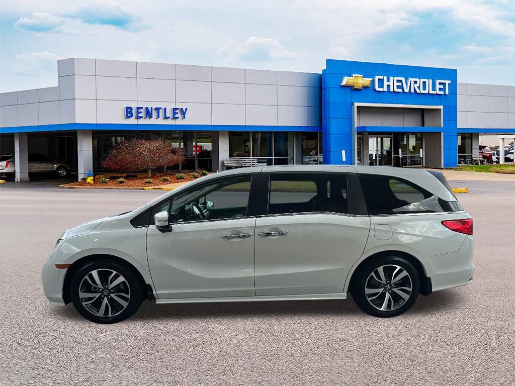 Used 2021 Honda Odyssey Touring image 2