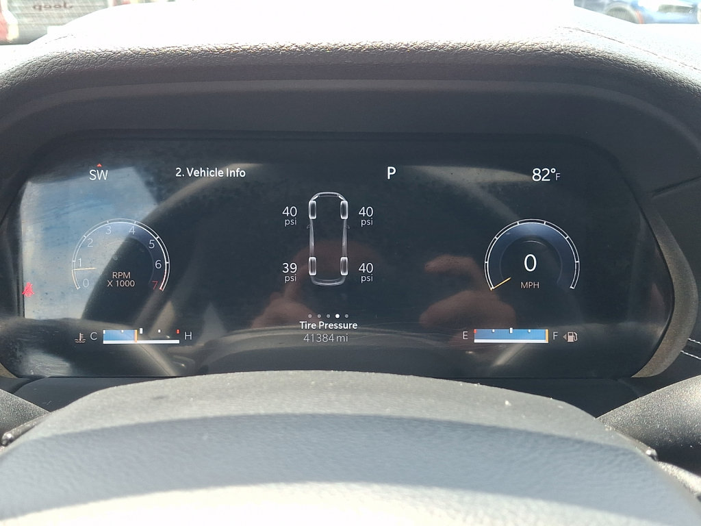 Used 2023 Jeep Grand Cherokee L Limited AWD/4WD image 30