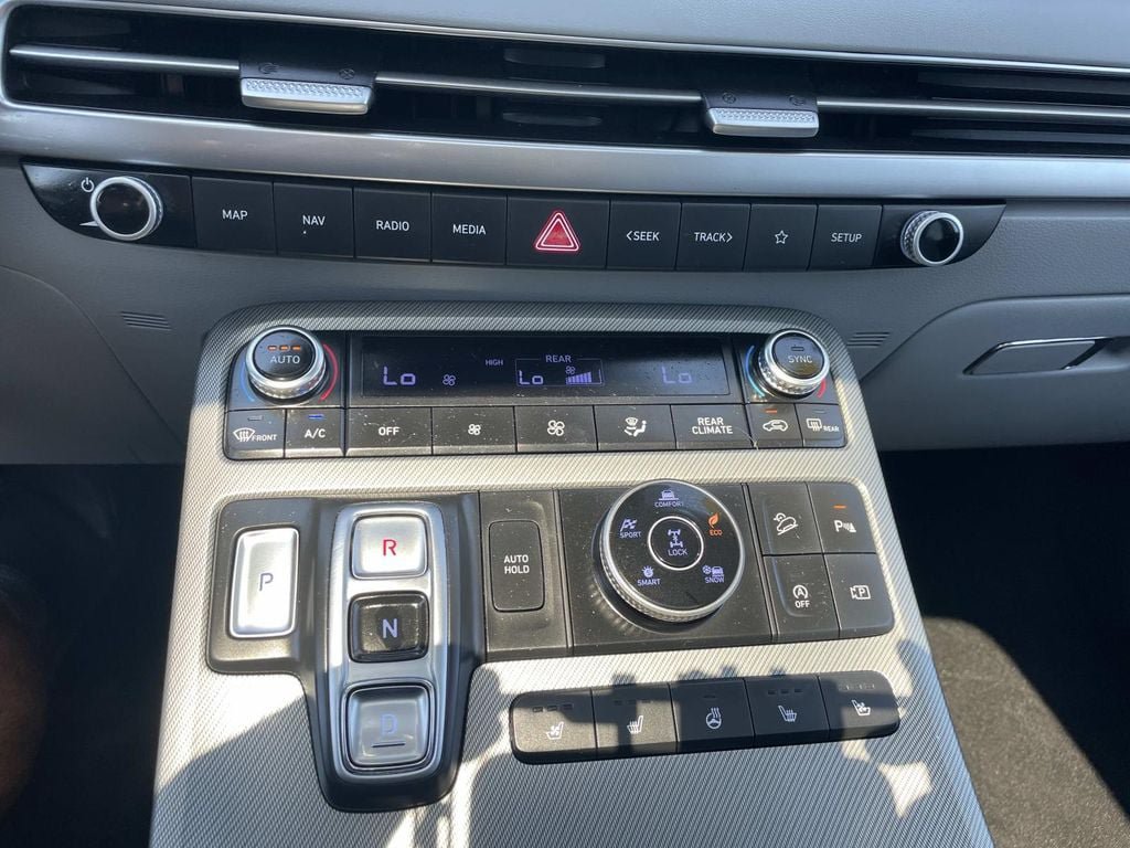 Used 2025 Hyundai Palisade SEL AWD/4WD image 24