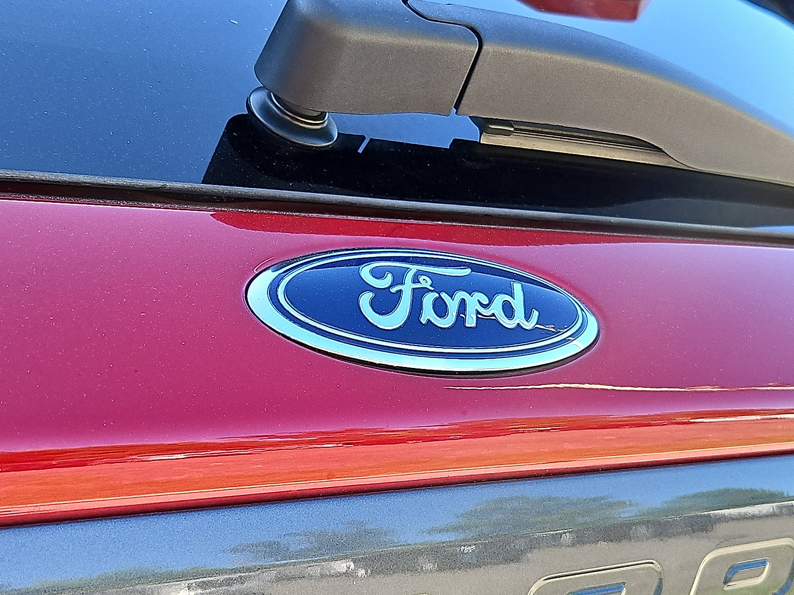 Used 2022 Ford Explorer XLT w/ Equipment Group 202A image 30