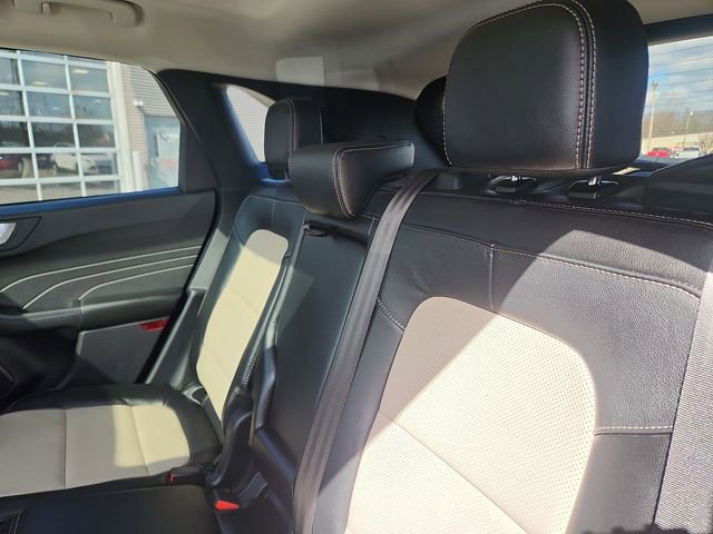 Certified 2022 Ford Escape Titanium w/ Titanium Elite Package image 25