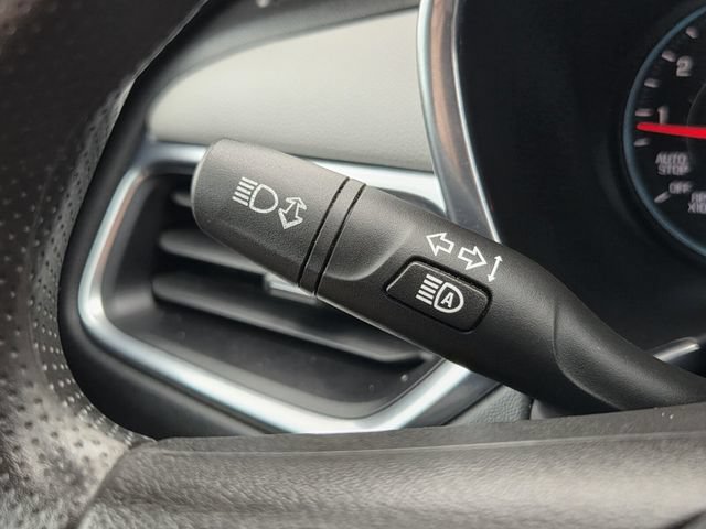 Used 2023 Chevrolet Equinox LT FWD image 29