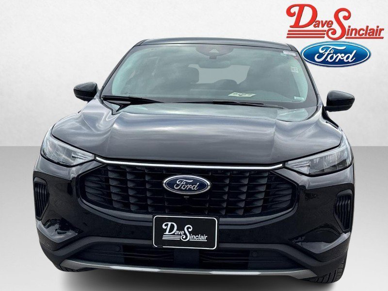 Used 2023 Ford Escape Active w/ Tech Pack #2 AWD/4WD image 2