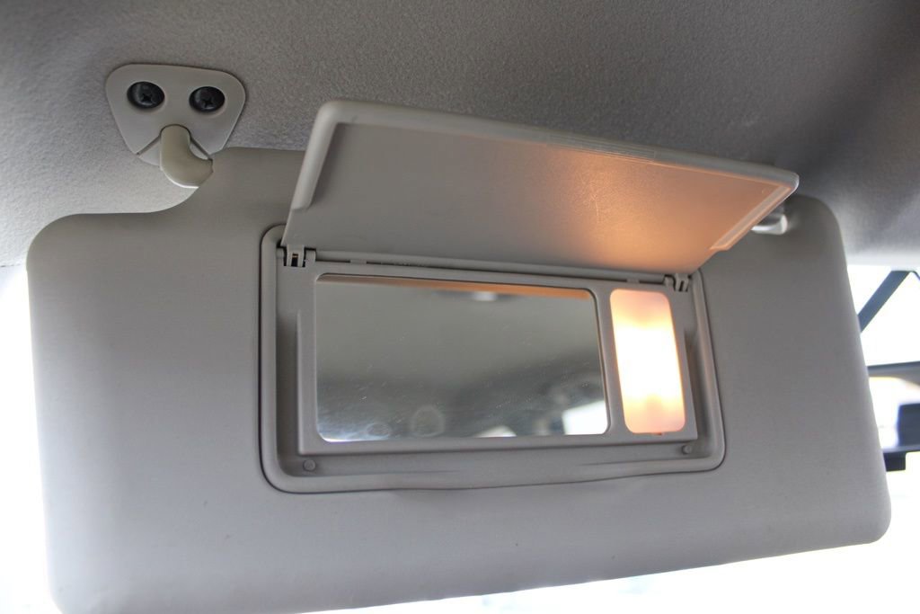 Used 2015 Nissan Rogue S w/ Convenience Package image 40