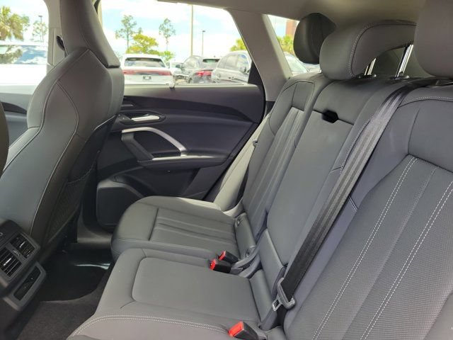 Certified 2025 Audi Q5 Premium w/ Premium Plus AWD/4WD image 11