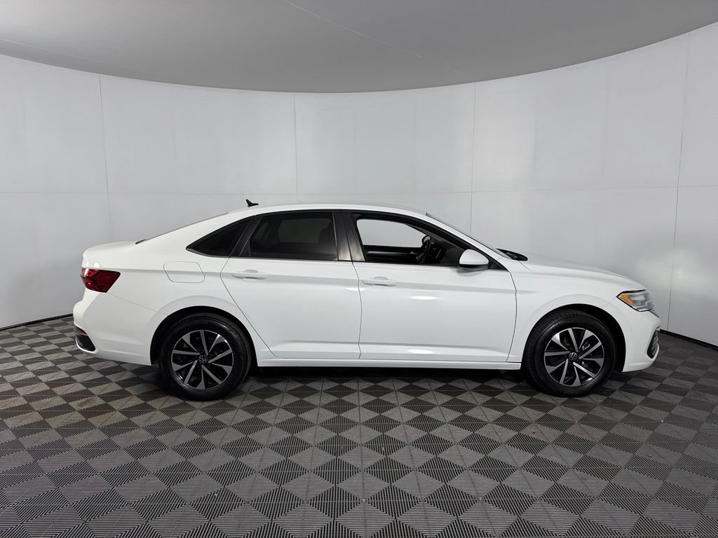 Used 2022 Volkswagen Jetta S FWD image 7