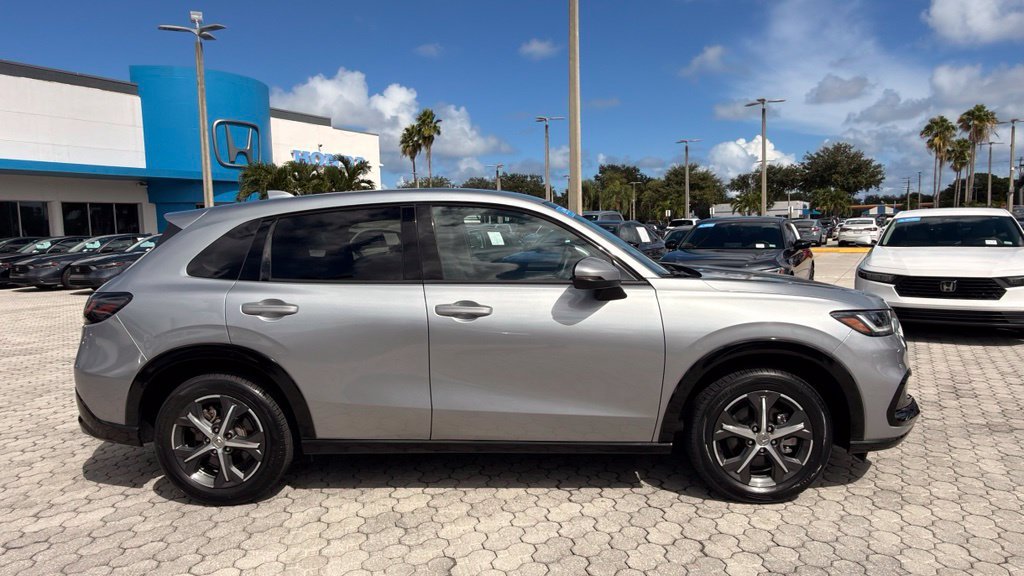 Used 2024 Honda HR-V EX-L image 14