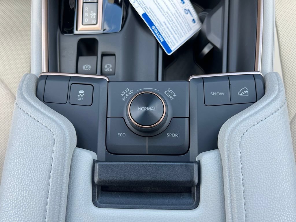 Certified 2026 Toyota Grand Highlander AWD Hybrid image 29