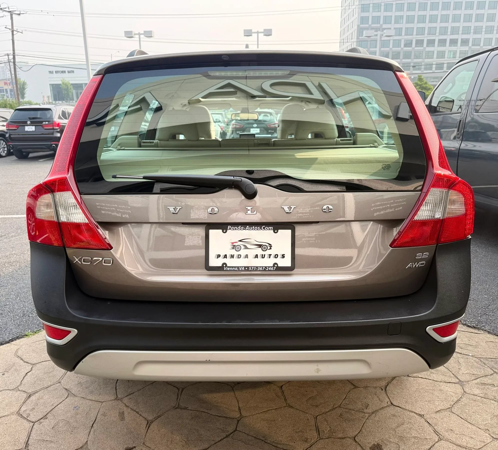 Used 2010 Volvo XC70 3.2 AWD/4WD image 6