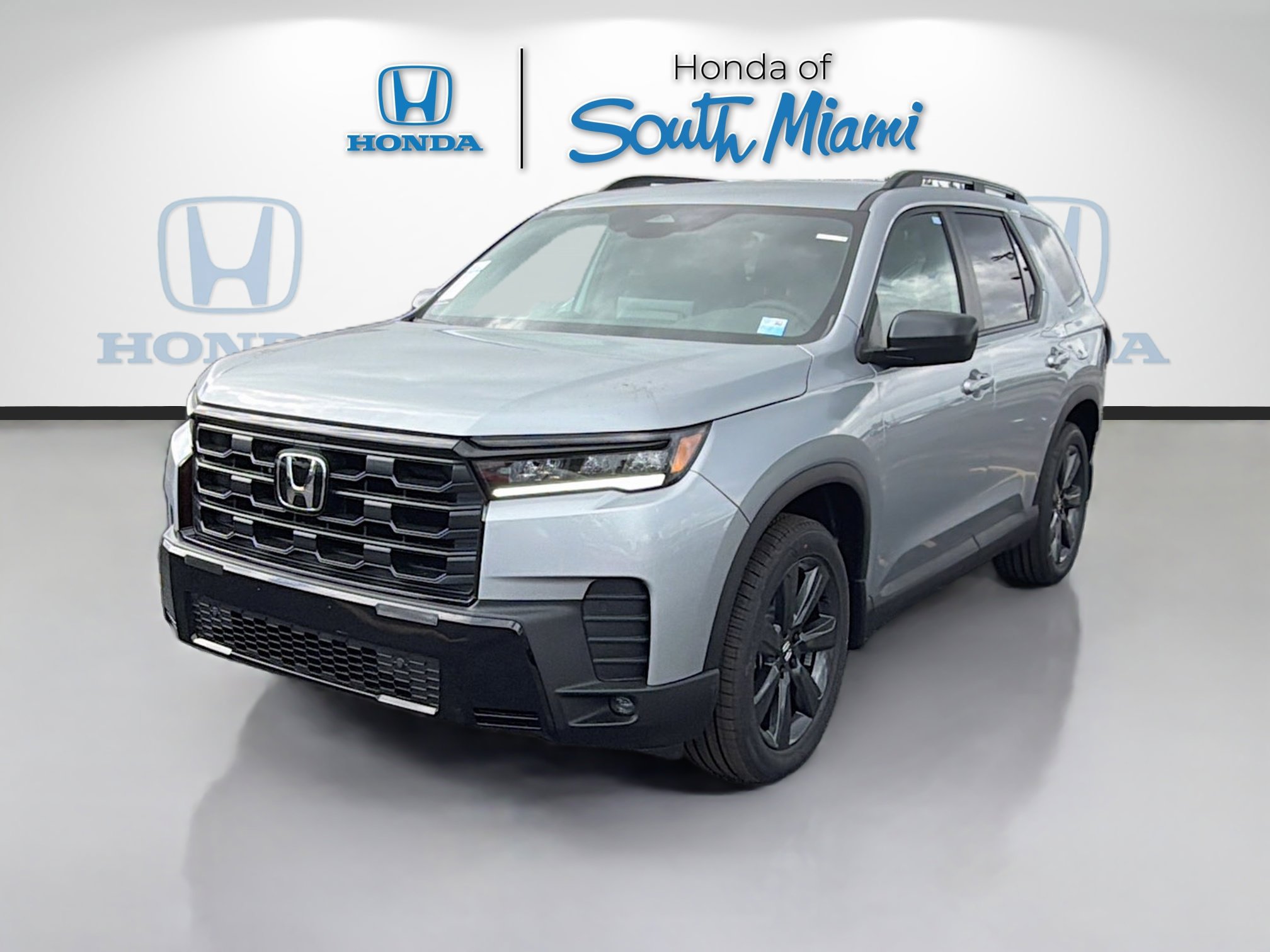 New 2026 Honda Pilot Sport image 3