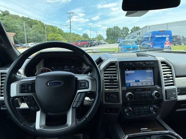 Certified 2017 Ford F350 Platinum w/ Platinum Ultimate Package AWD/4WD image 27