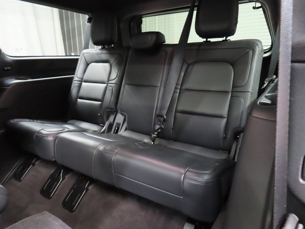 Used 2024 Lincoln Navigator L Reserve w/ Equipment Group 201A image 12