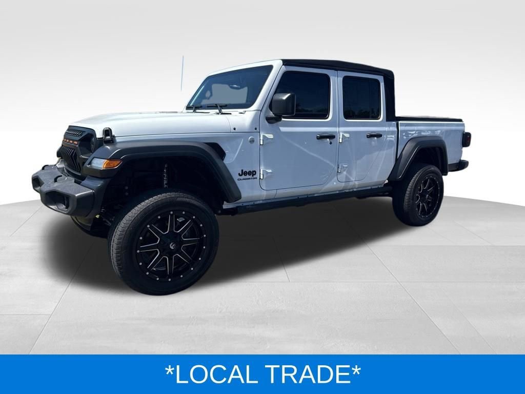 Used 2020 Jeep Gladiator Sport w/ Quick Order Package 24S AWD/4WD image 3