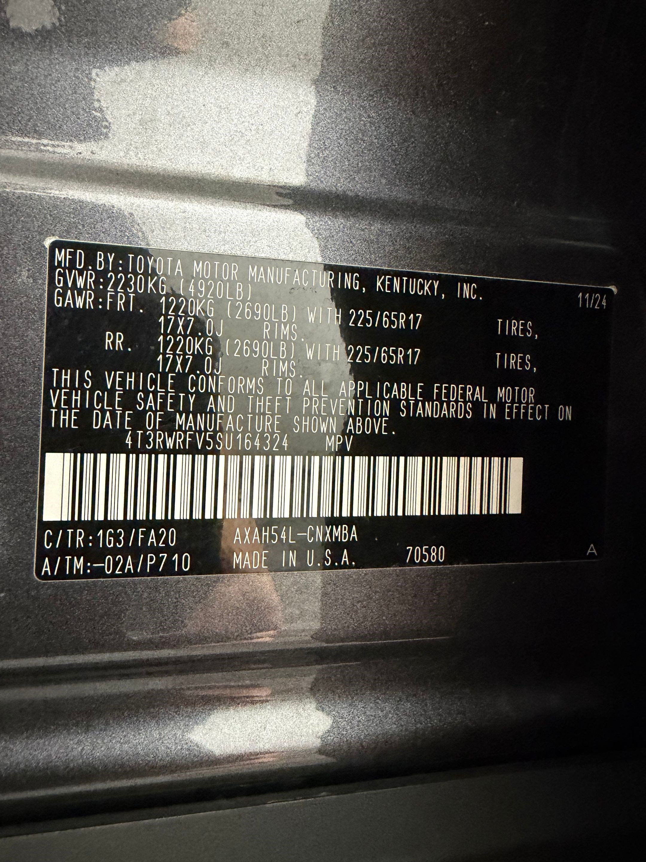 Used 2025 Toyota RAV4 XLE AWD/4WD image 17
