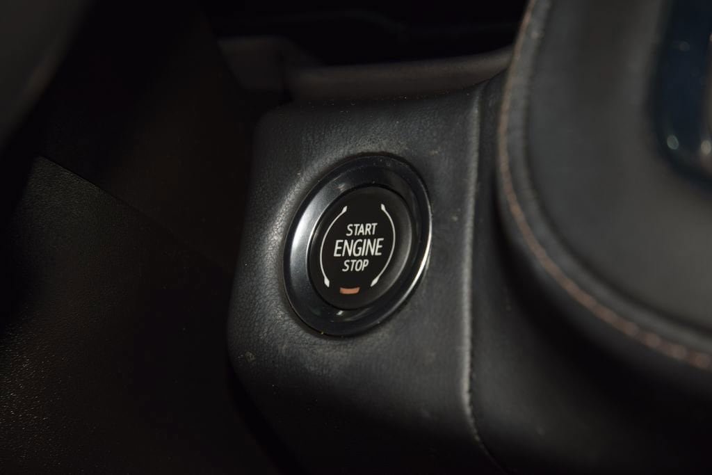 Used 2023 Chevrolet Suburban High Country AWD/4WD image 32