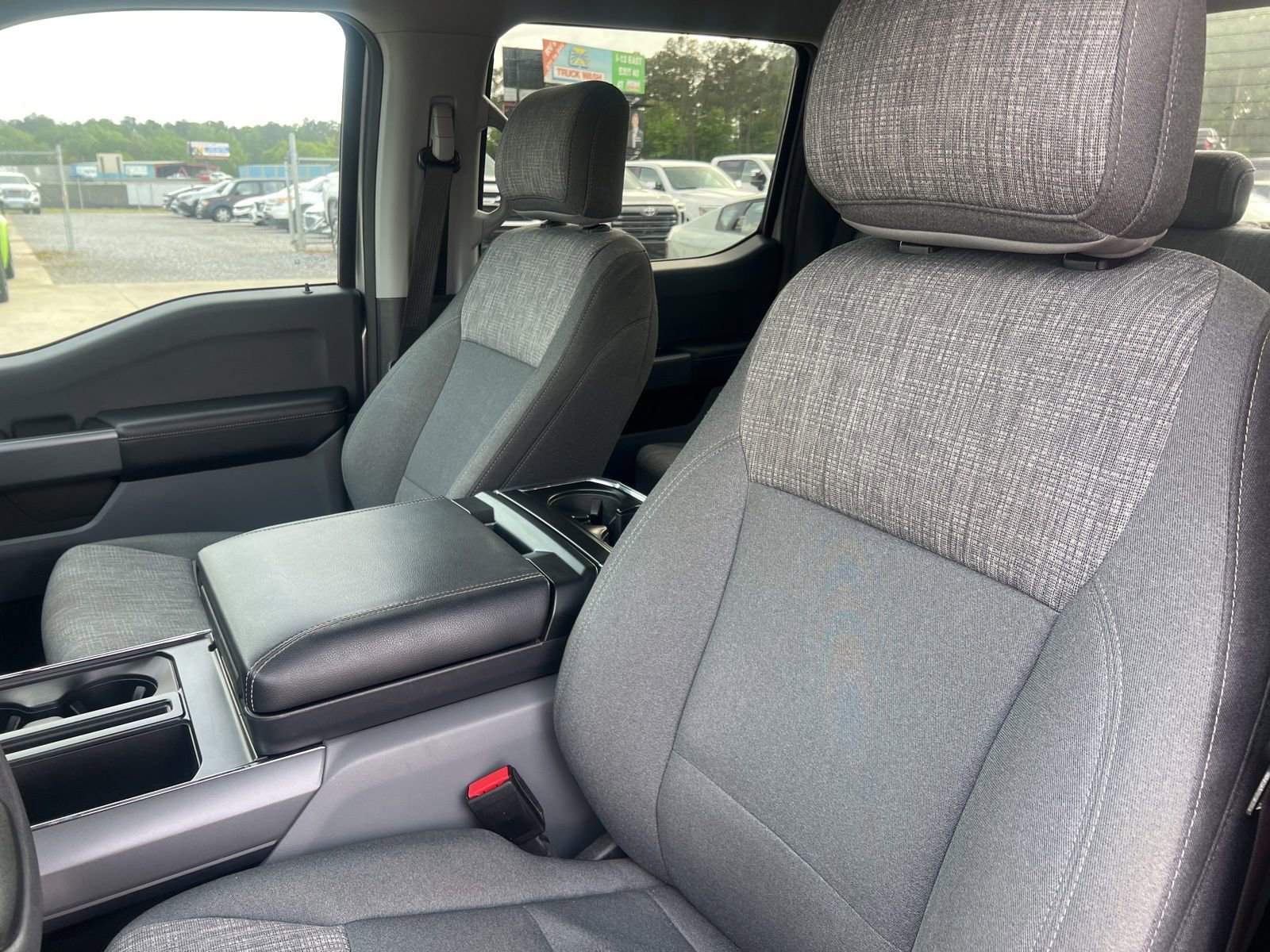 Used 2021 Ford F150 XLT image 7