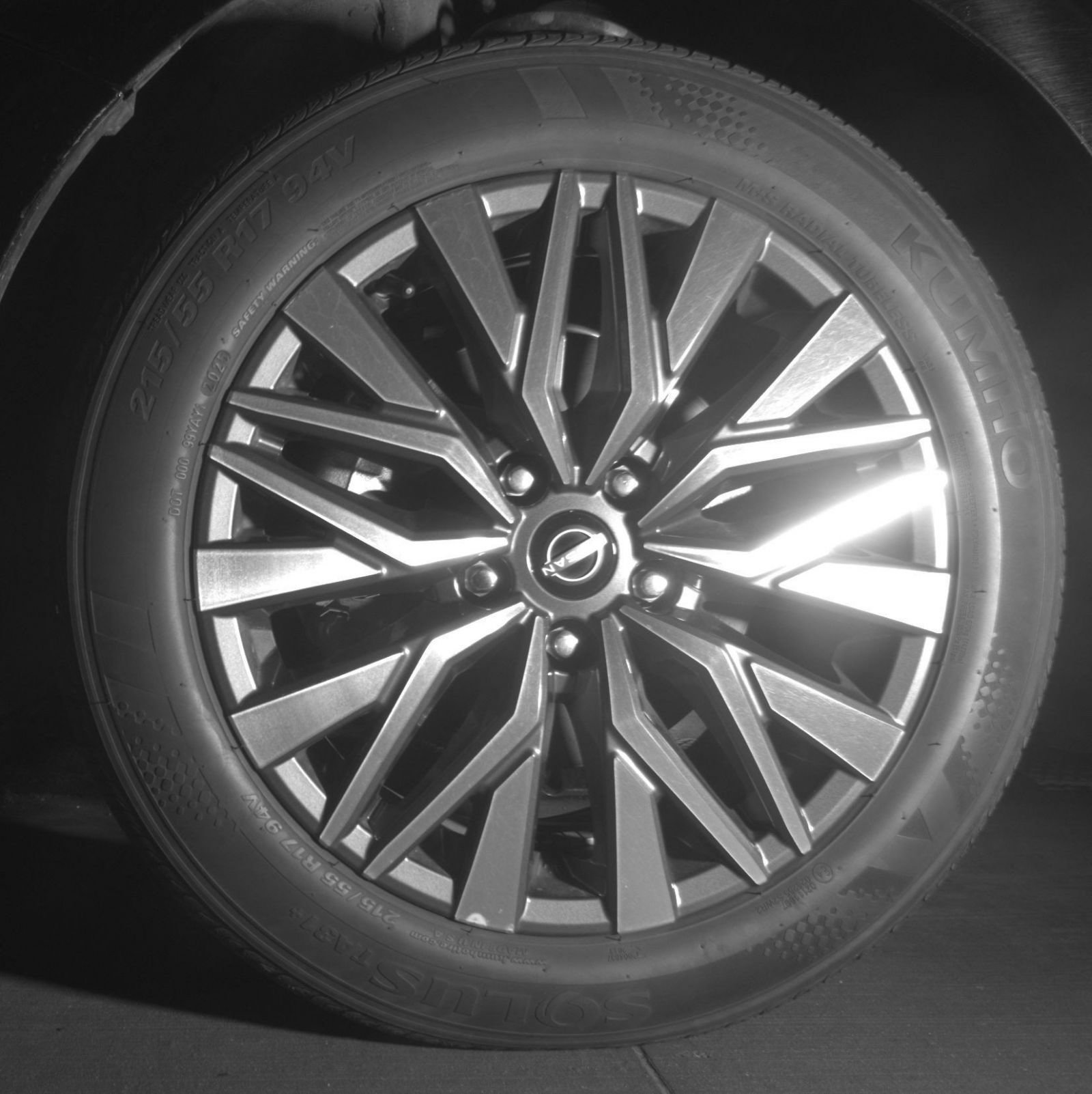 Used 2025 Nissan Altima 2.5 SV FWD image 14