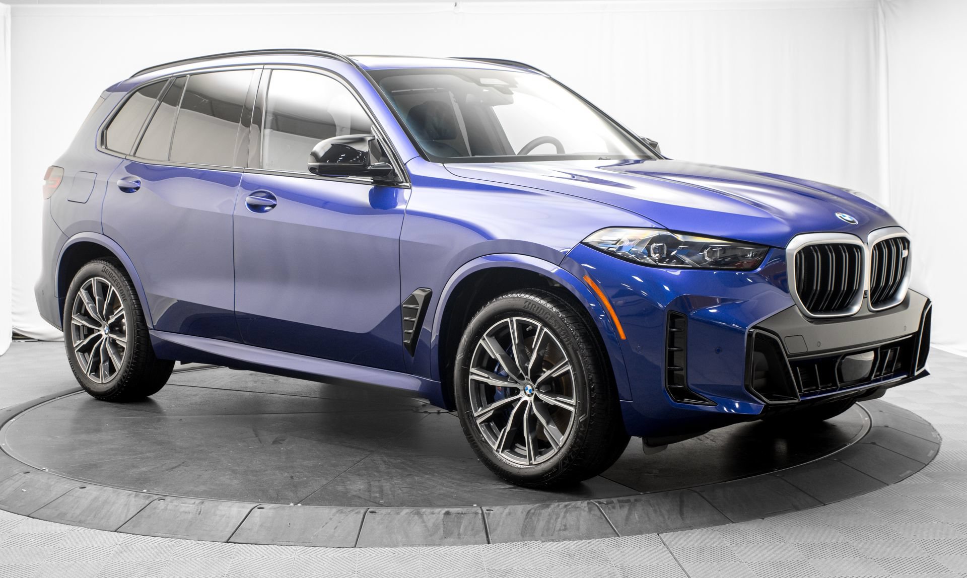 Used 2026 BMW X5 M60i AWD/4WD image 9