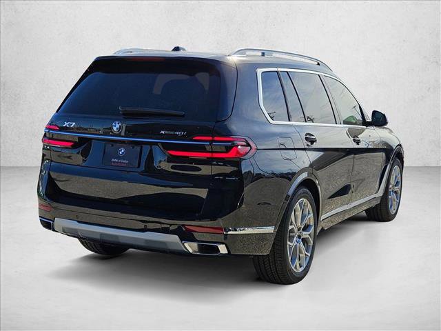 Used 2026 BMW X7 xDrive40i image 2
