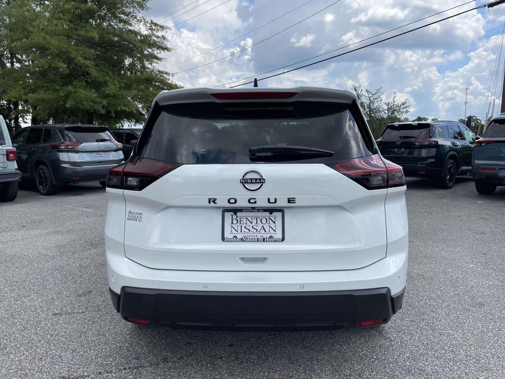 New 2026 Nissan Rogue Dark Armor FWD image 3