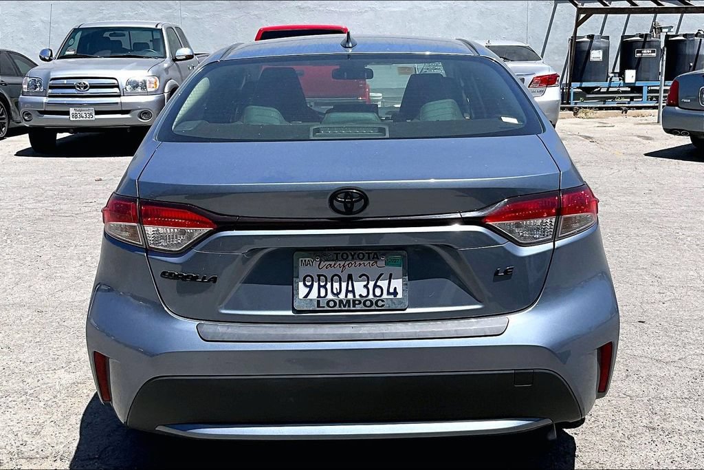 Used 2022 Toyota Corolla LE w/ Carpet Mat Package (TMS) FWD image 5